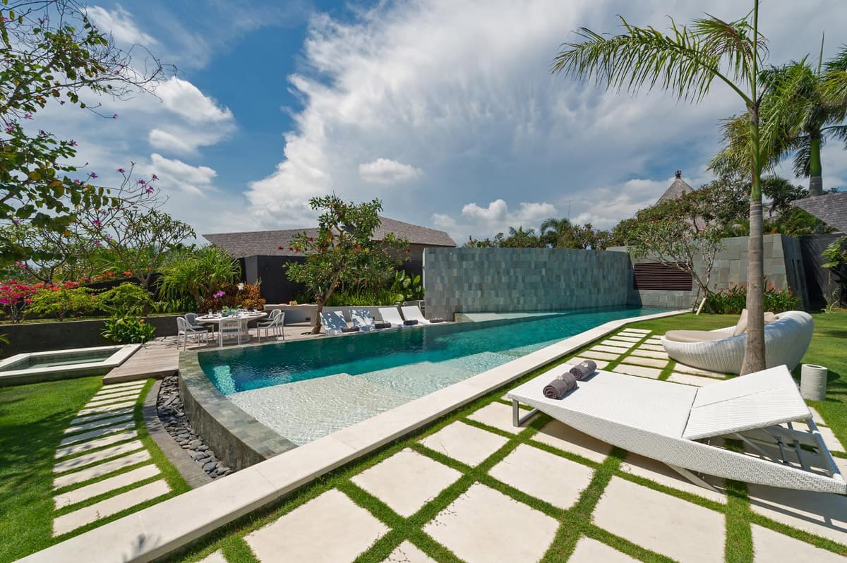 The Layar — photo 2, private villa in Seminyak